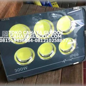 lampu sorot led 300w