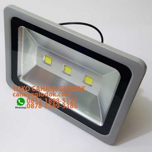 lampu sorot 150 watt